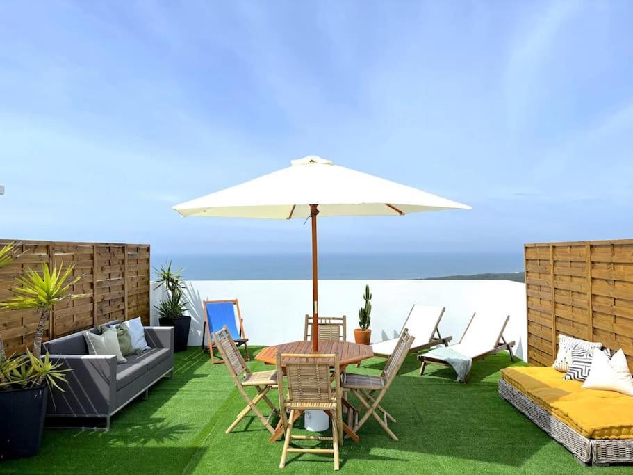 Nazaré Ocean Flat - Private Rooftop Terrace BBQ Exterior foto